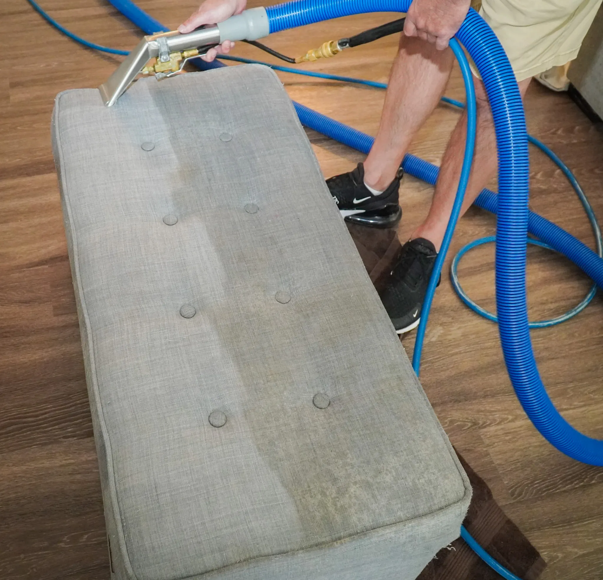 Professional upholstery cleaning service